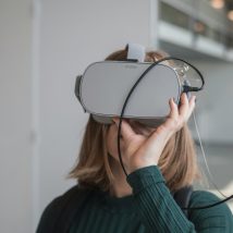 VR